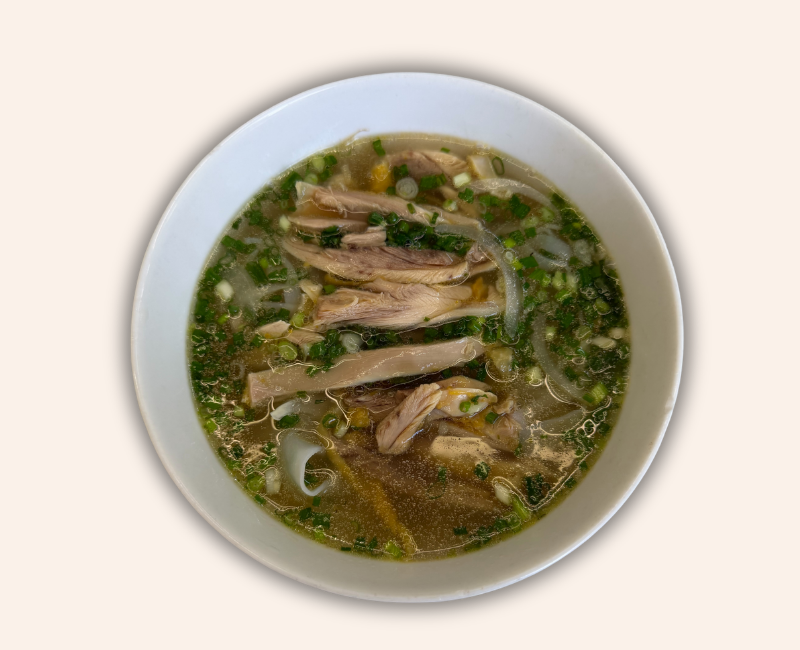 Phở đùi gà xé